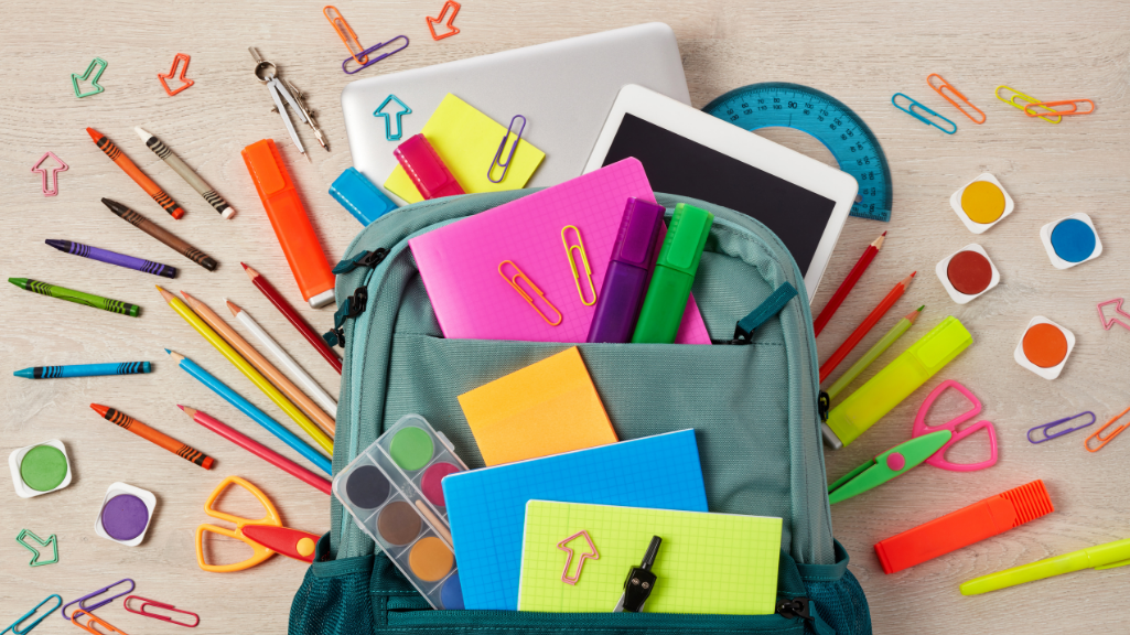 Materiais escolares essenciais: o que realmente vale a pena comprar para o dia a dia